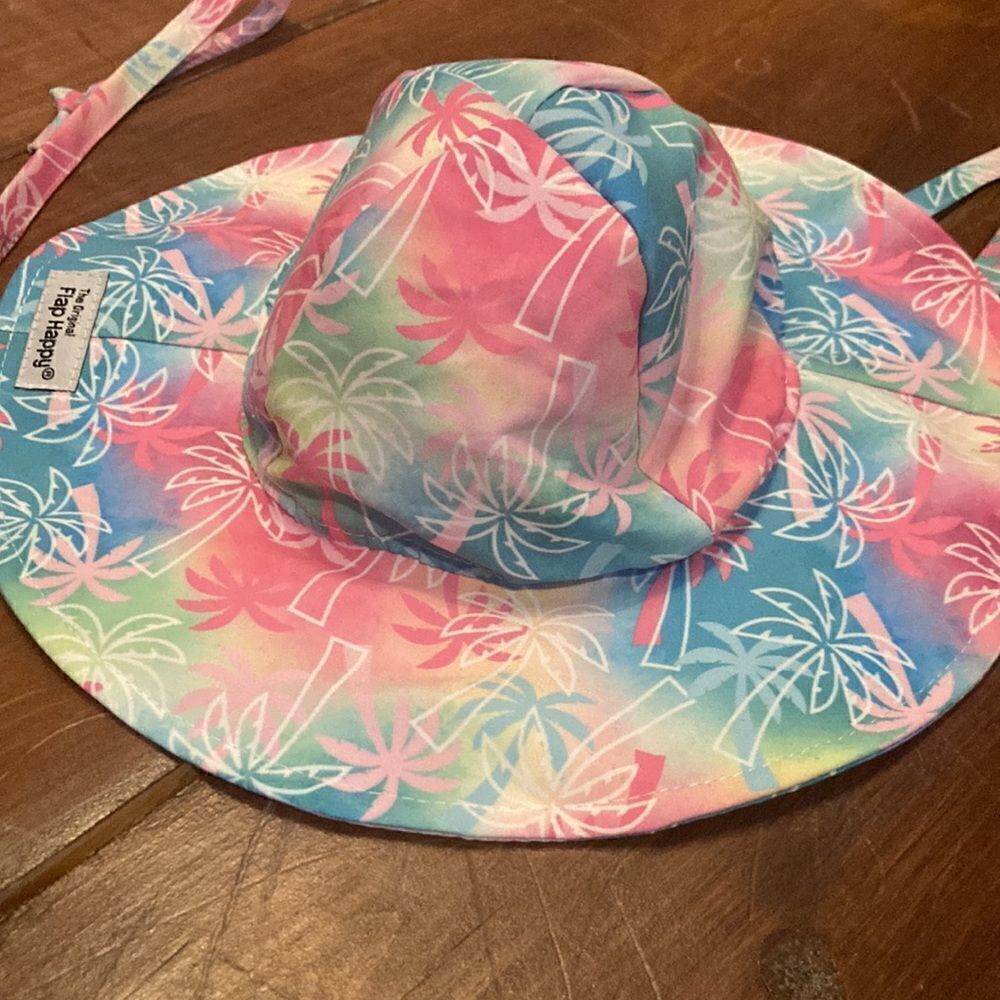 Baby hat NWT